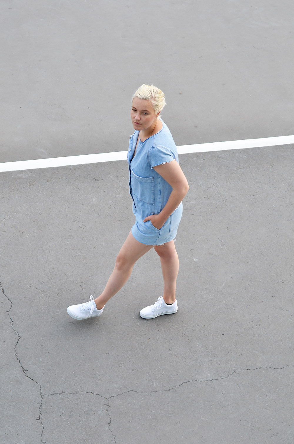 white vans outfit girl